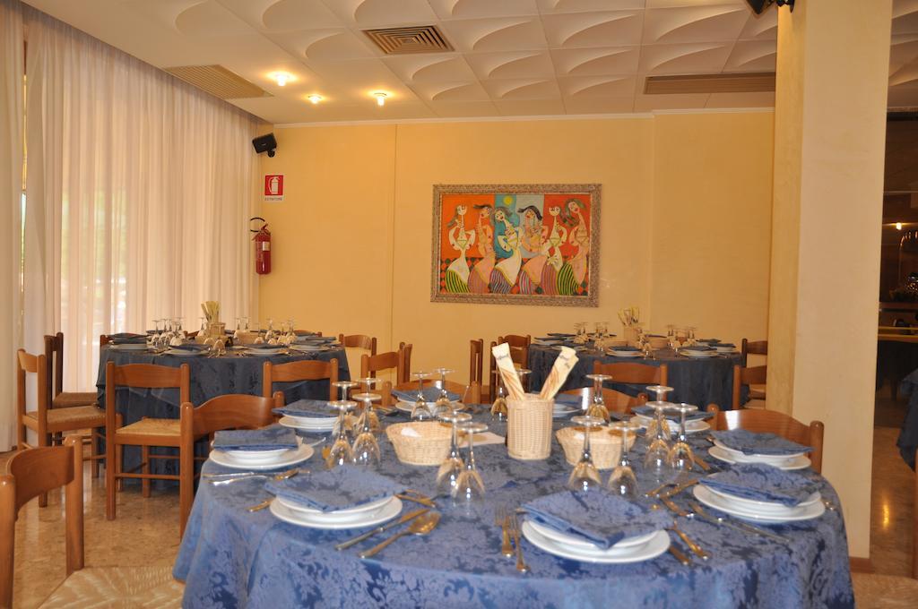 Hotel Terme Di San Vittore Genga  Exteriör bild