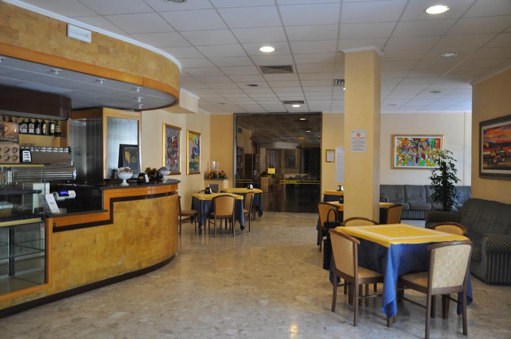Hotel Terme Di San Vittore Genga  Exteriör bild