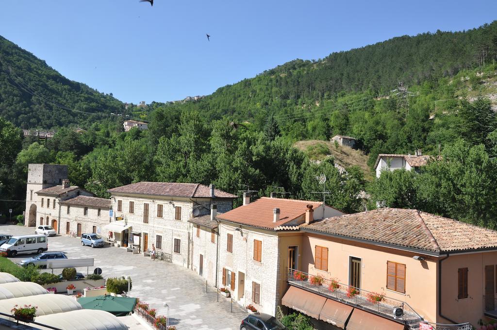 Hotel Terme Di San Vittore Genga  Exteriör bild