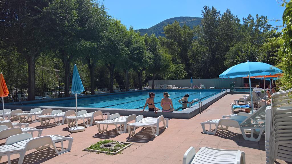 Hotel Terme Di San Vittore Genga  Exteriör bild