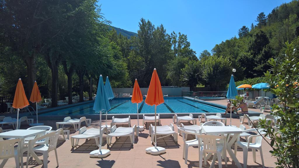 Hotel Terme Di San Vittore Genga  Exteriör bild